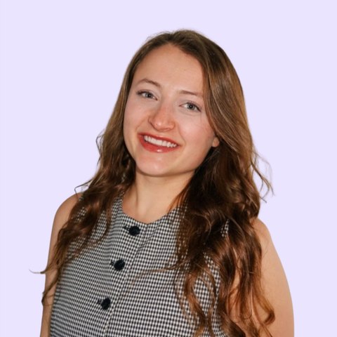 Courtney Cook, Arra's founder